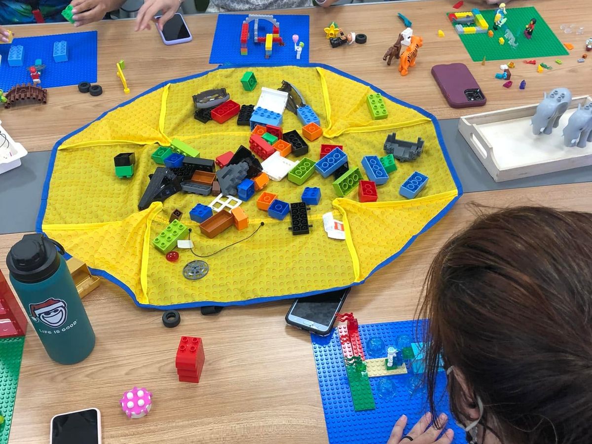 Hands-on session table during a workshop
